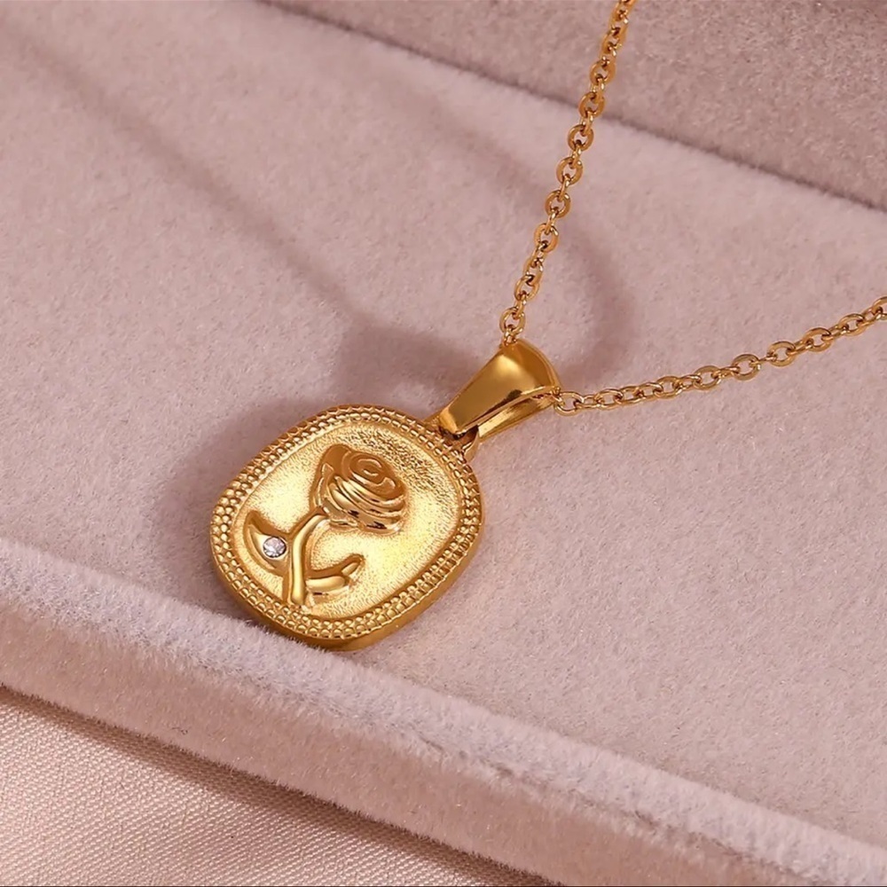 Waterproof 18k gold plated pendant  necklace